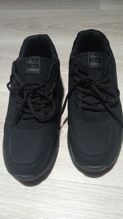 Чоловічі кросівки 46р.