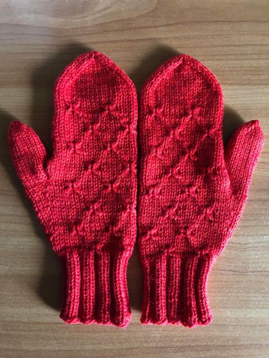 Рукавички ручної роботи