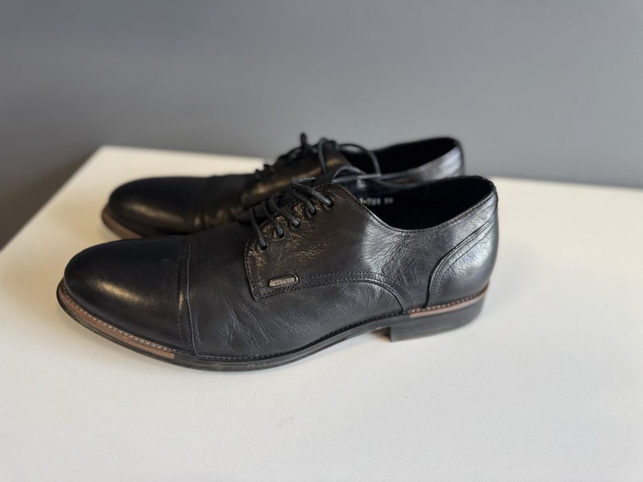 Шкіряні туфлі estro 39-40р