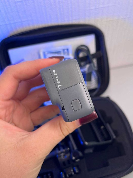 Екшн-камера GoPro Hero 7 silver за приємною ціною