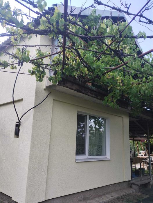 Продам затишну  2 поверхову дачу С/Т Орбіта (на 2х суміжних участках)