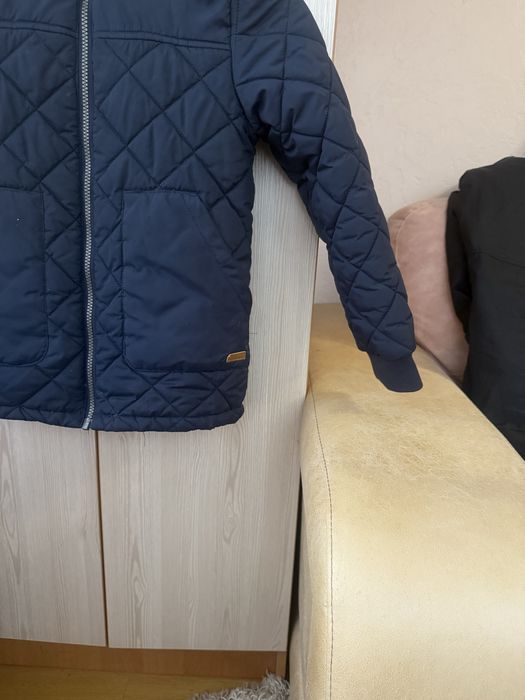 Демі куртки  134р