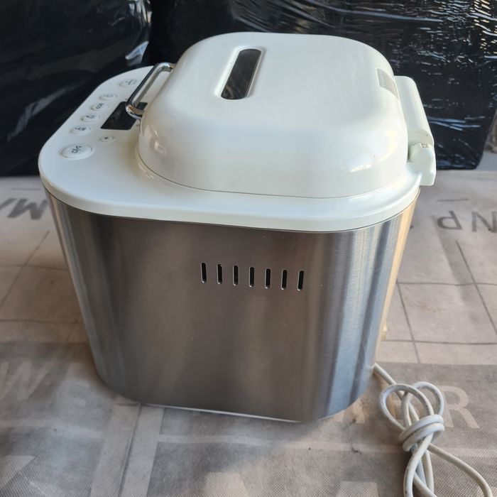 Хлібопічка Kenwood BM366