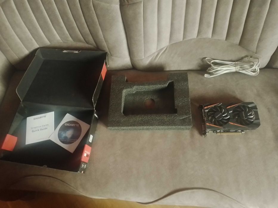 продам комплектующі пк Radeon (TM) RX 460 Series (4 GB)