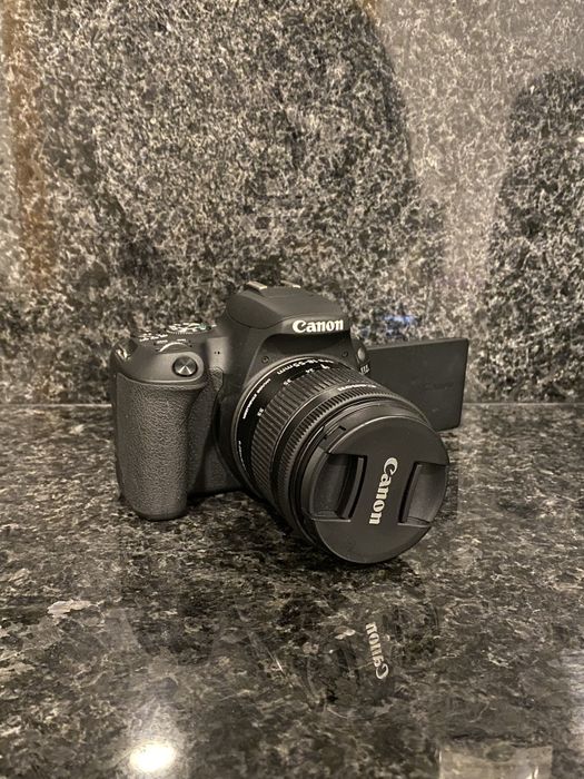 Canon EOS 200D + Mala + Lente + Fita