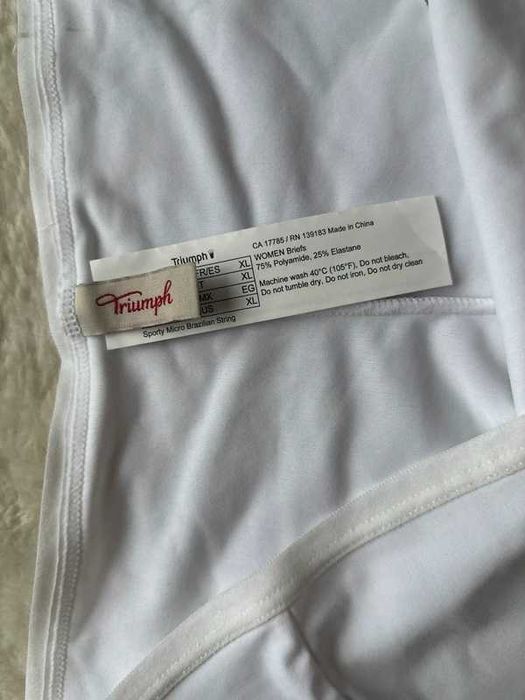 Triumph białe brazyliany rozmiar XL 42 model micro Brazilian String
