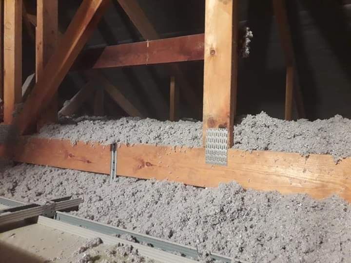 Wdmuchiwanie wełny celulozy ocieplanie naprawa izolacji poddasza styro