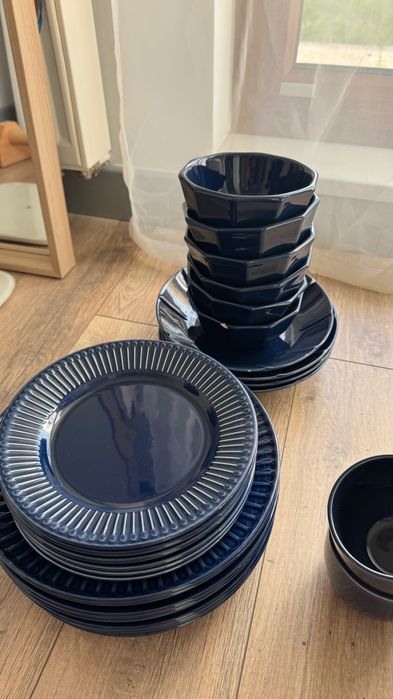 Zastawa z Ikea, granat, używane