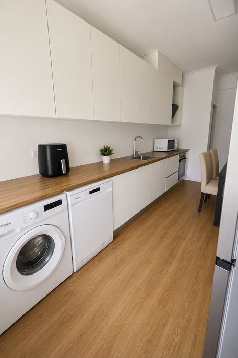 Quartos em Apartamento Remodelado em Massamá | Despesas Incluídas | Desde 530€