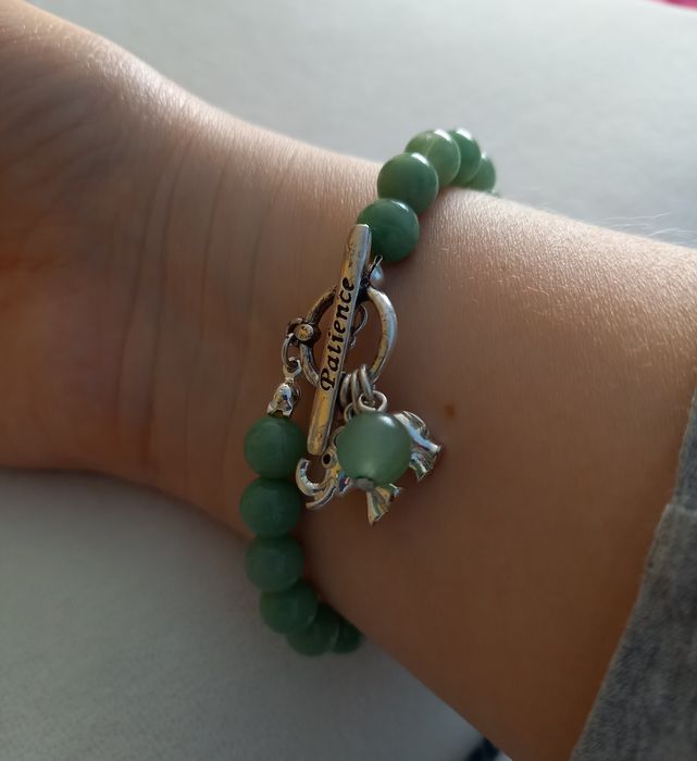 Bransoletka Avon z zawieszką