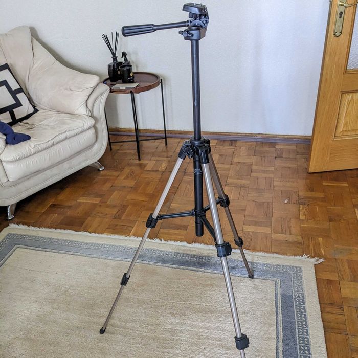 Об'єктив Canon EF-S 17-55mm f/2.8 IS USM