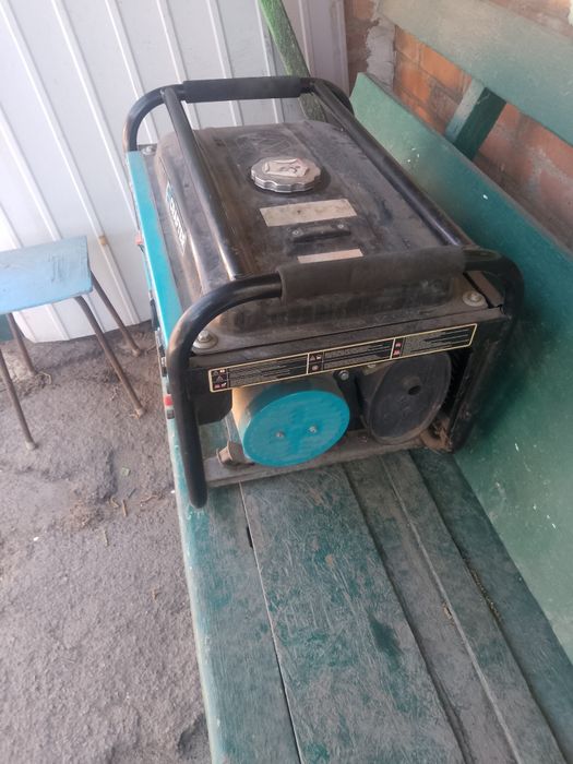 Продам генератор