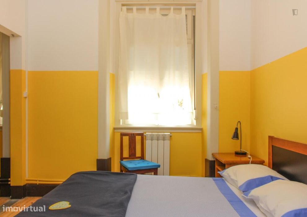Quarto - localizado em Cidral Coimbra