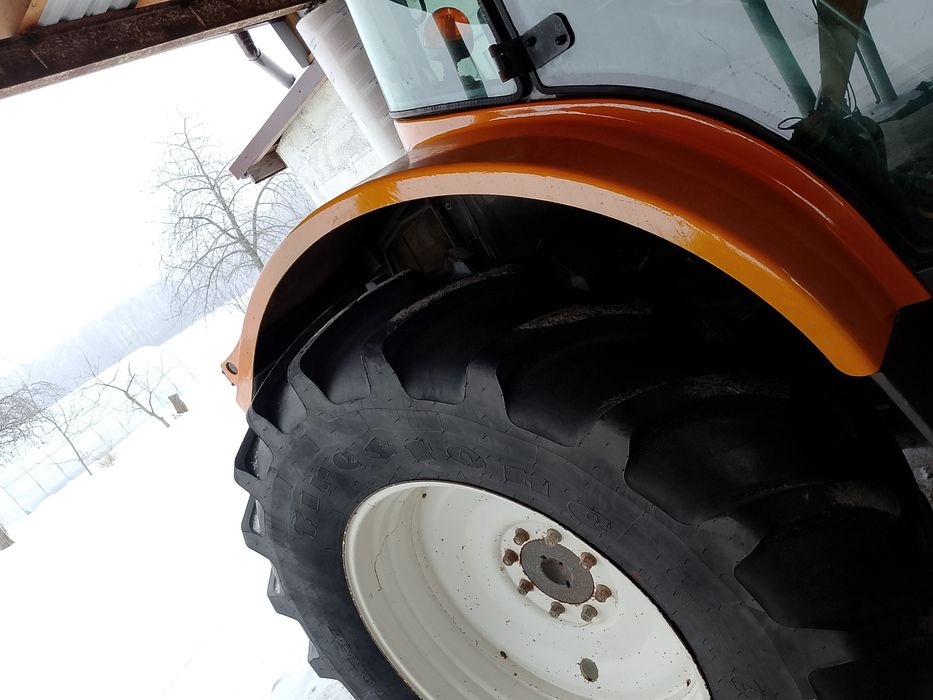 Nadkole poszerzenie błotnika Renault Ares