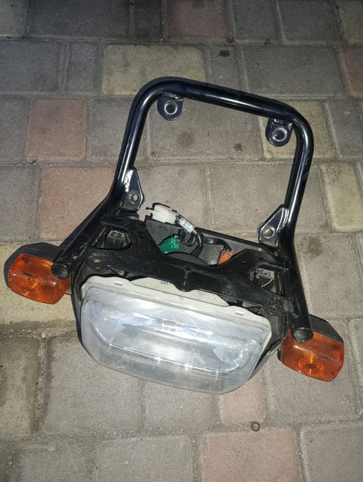 Продам запчасти фара Yamaha gear 4 stroke фара пластик глушитель двигателя мотор Крыло