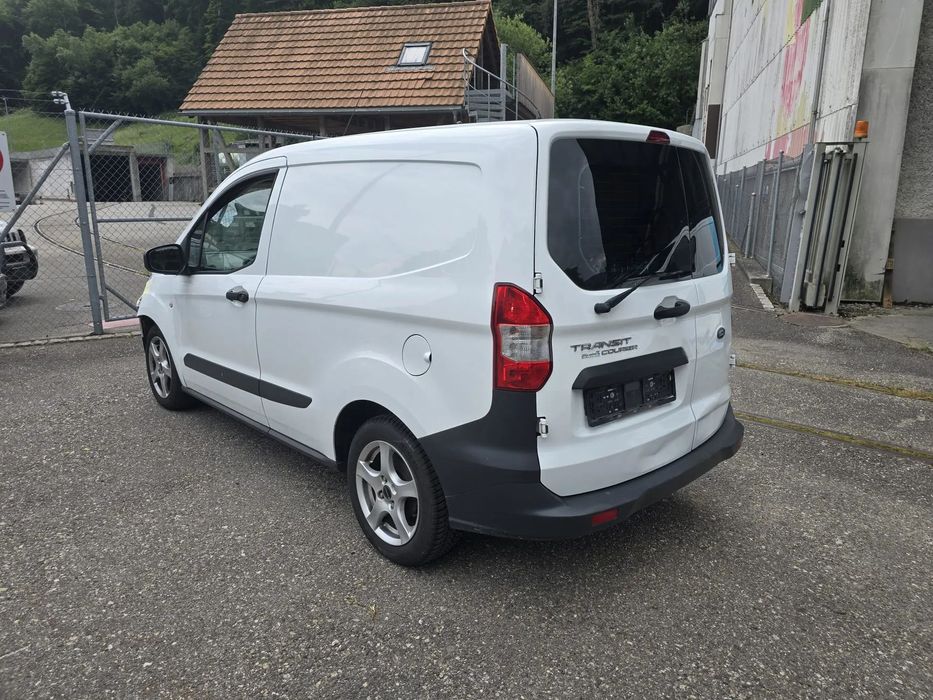 Ford Transit Courier