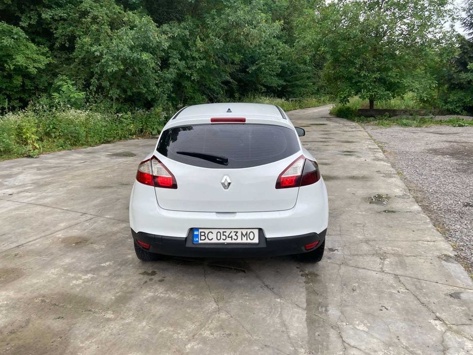 Гарне економне авто