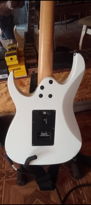 Продам IBANEZ rg 350 гитару