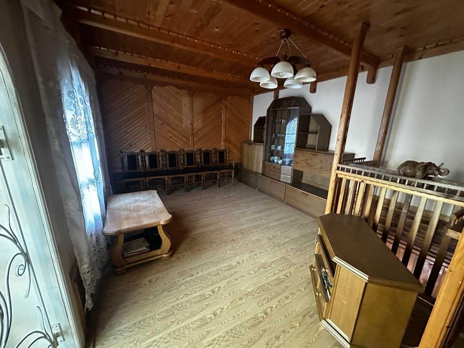 Продається будинок в с. Угля