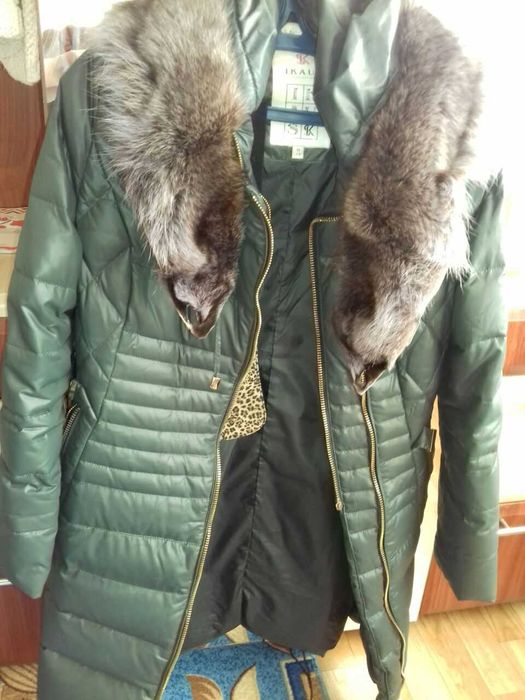 Пуховик женский в идеальном сосоянии.