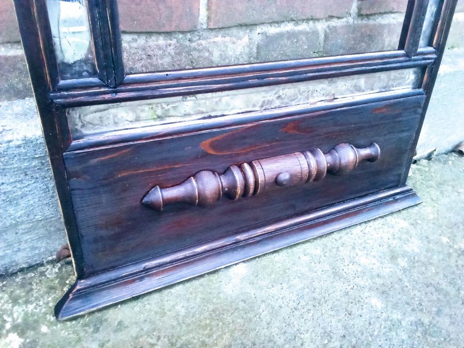 Дерев'яна рама для великого дзеркала