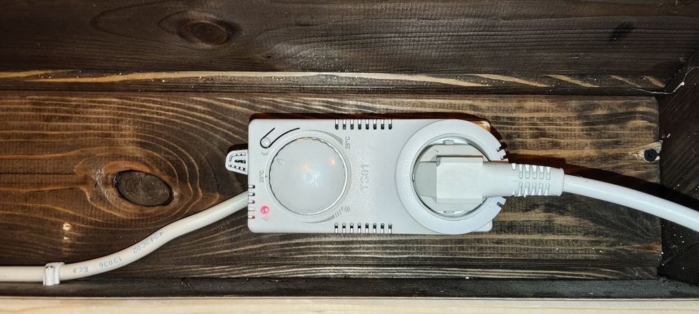 Panele na podczerwień termostat grzejnik