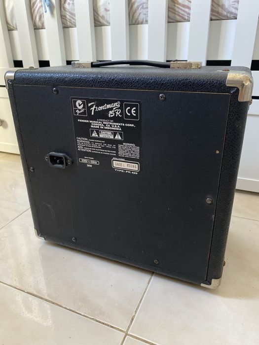 Amplificador Fender Frontman 15R