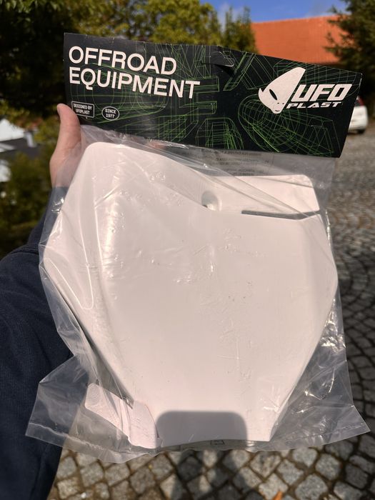 Material diverso para motas de motocross e enduro