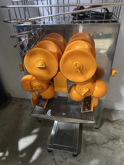 Maquina sumo laranja