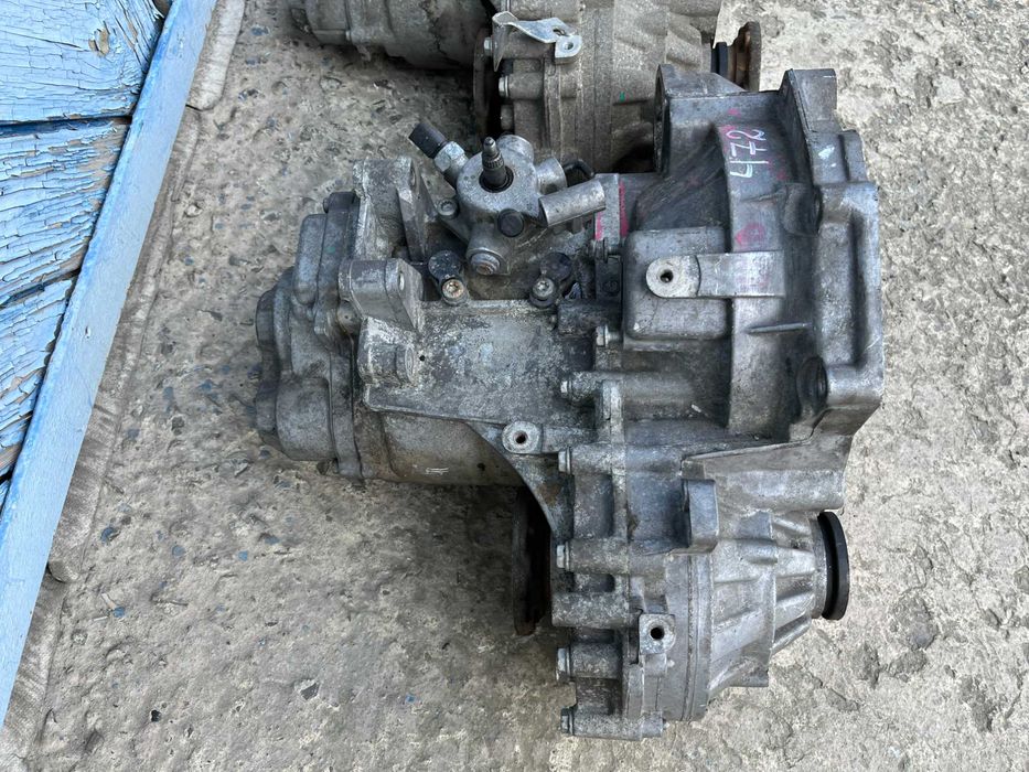 КПП коробка передач Volkswagen Touran Tiguan 1.4 TSI