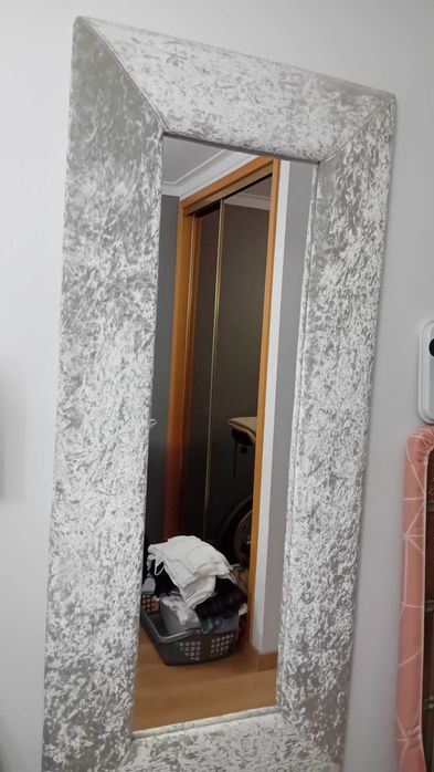 Espellhos estofados