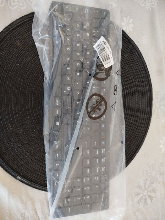 Teclado Sem Fios a Pilhas (Layout Alemão QWERTZ) – Novo