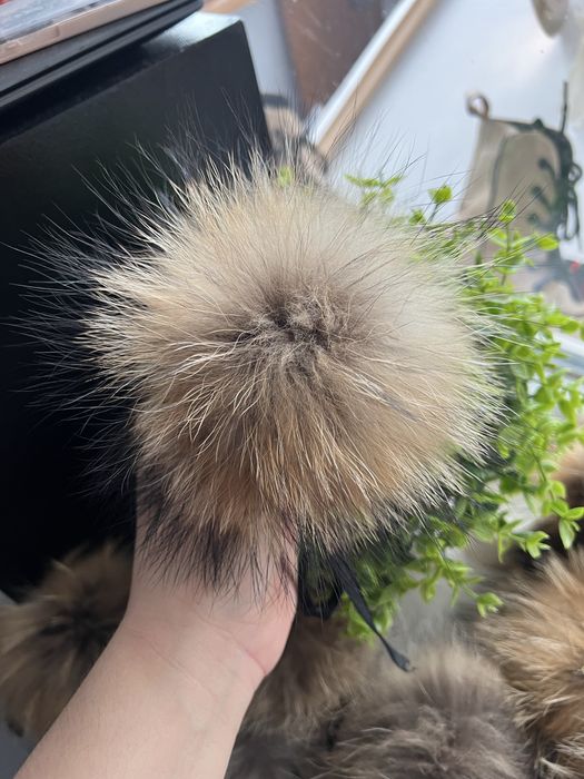 Балабон на шапку мех натуральный енот