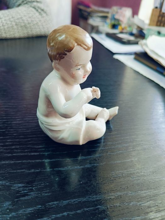 Продам старі статуетки