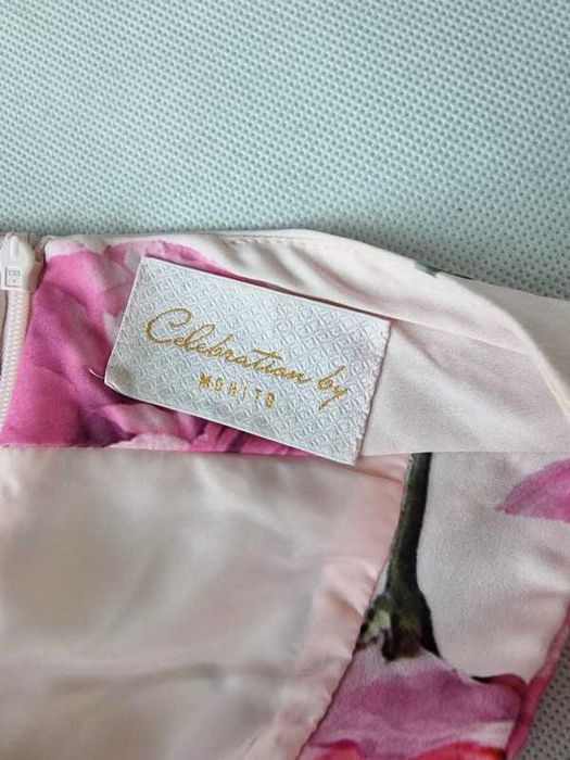 Rozkloszowana sukienka. Mohito linia celebration. Rozmiar 34 XS