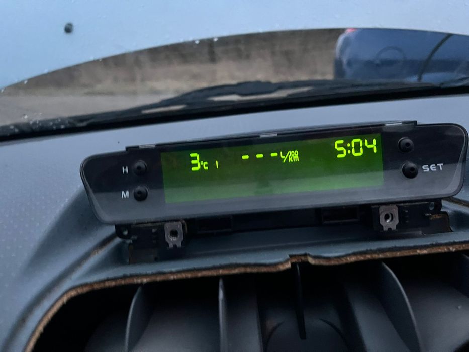 Wyświetlacz radia Mitsubishi colt z30  Mr587777