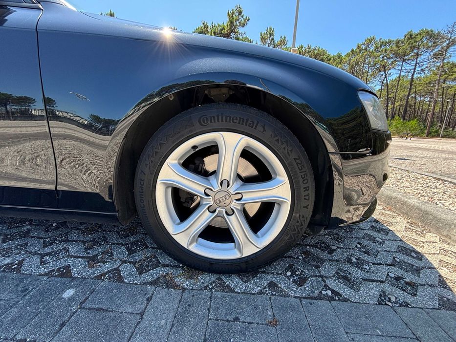 Audi A4 Avant 2.0 TDI - Business Line Sport — photo 5