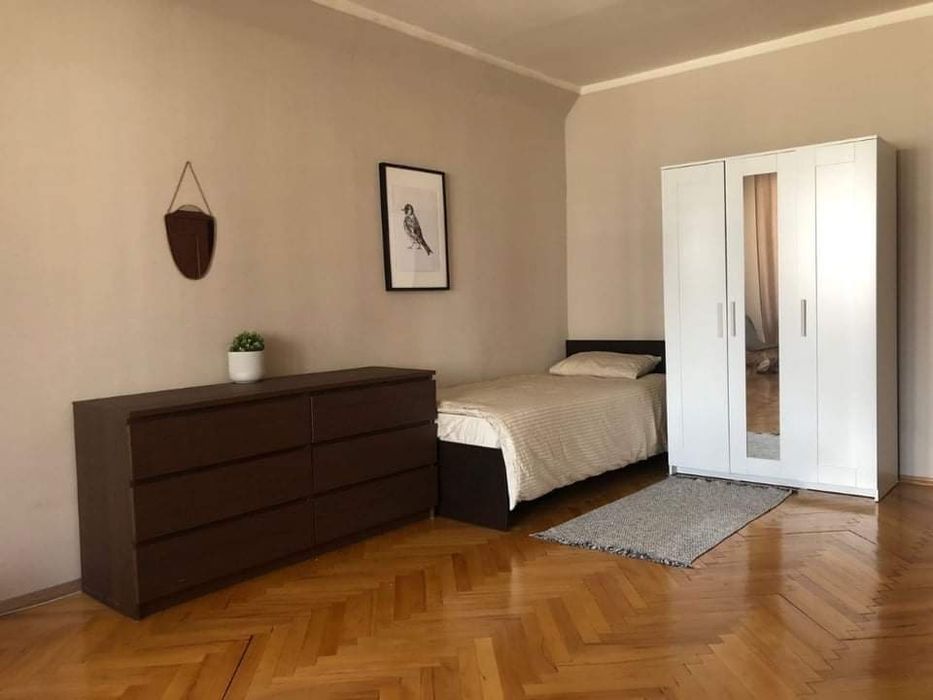 Сдам комнату для девушки, р-н Березинка