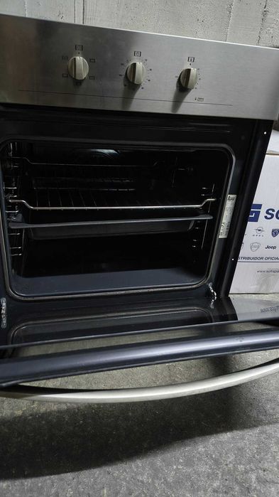 Forno Elétrico de Encastrar Teka HE-606 (Inox) + Acessórios