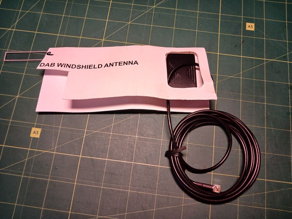 Антенна для автомобиля