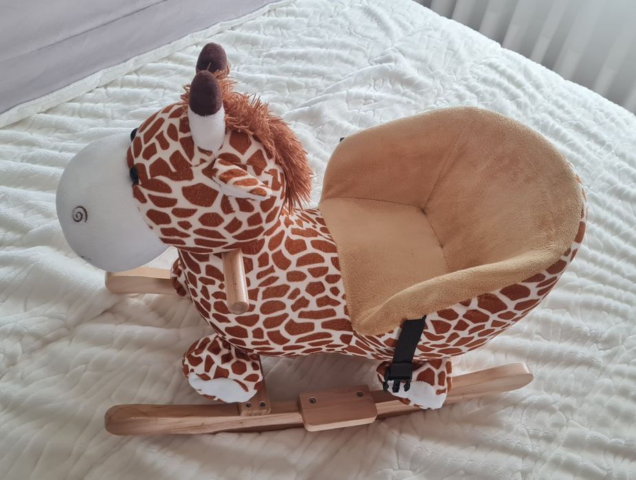 Girafa baloiço com música