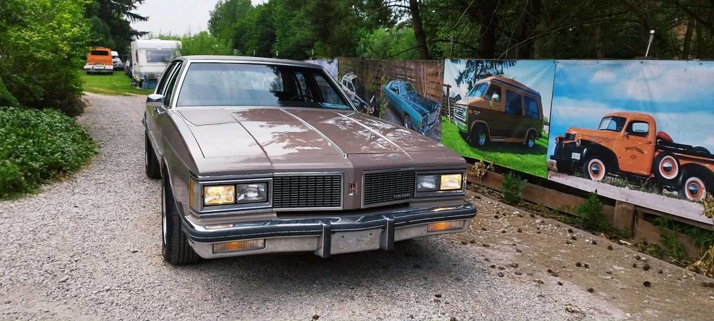 Oldsmobile Delta V8