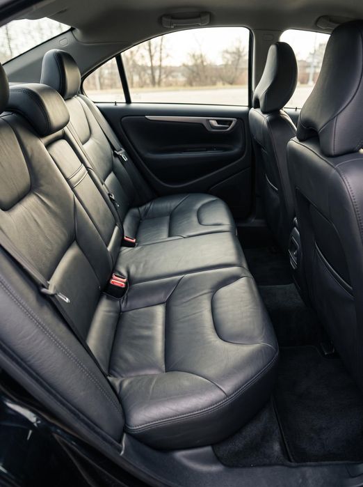 Volvo S60 2.0T em excelente estado