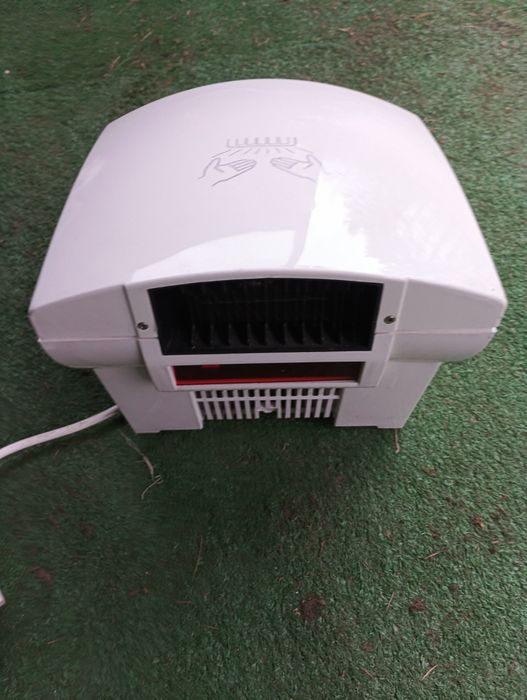 Suszarka do rąk elektryczna