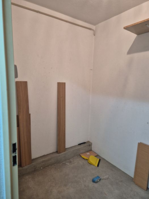 Garagem box + arrumos em Pedrouços