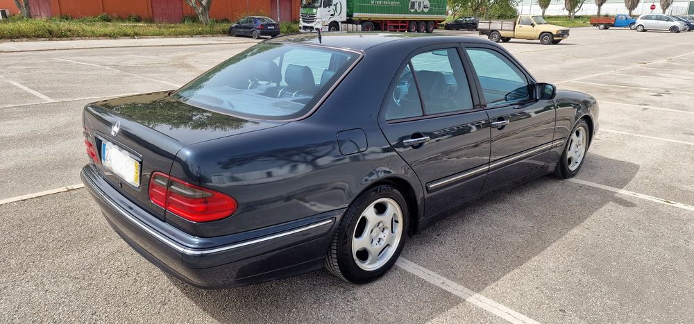 Mercedes E220 CDi Avantgard