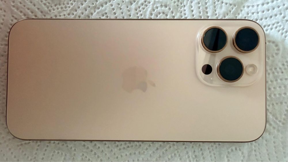 Iphone 16 pro max semi novo