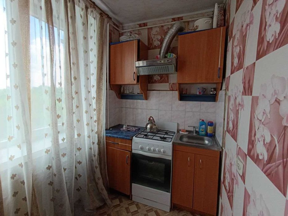 Продам квартиру с ремонтом, мебелью и гаражом в г.Слобожанское