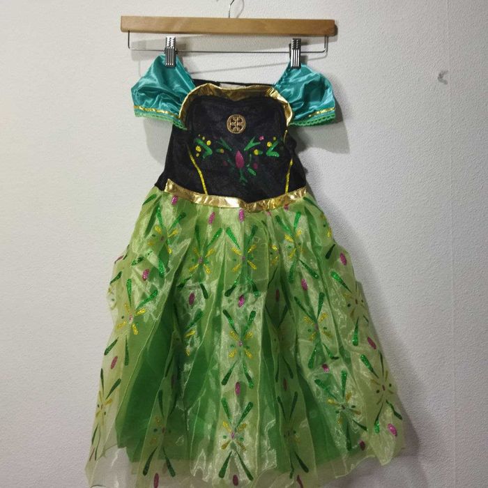 Детское платье нарядное на рождество Новый год новое 4 5 6 лет утреник