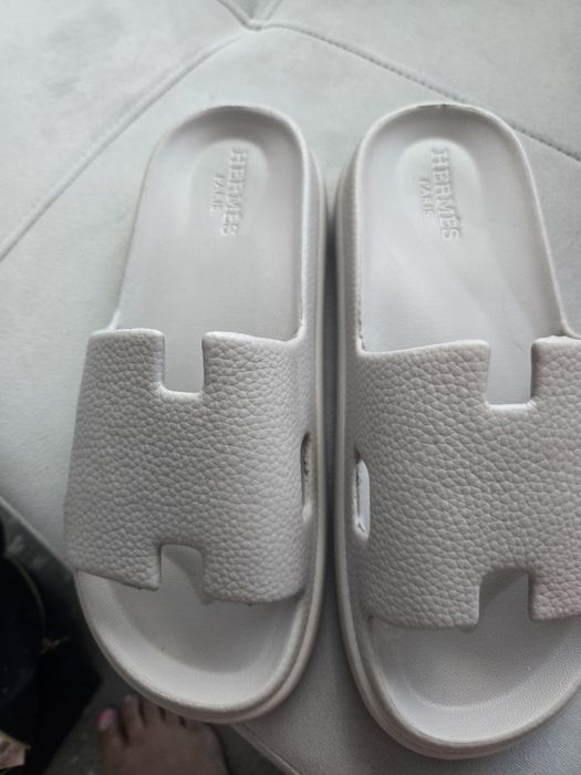 Hermes r.40 klapki damskie